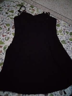 面料很舒服，上身效果超显瘦