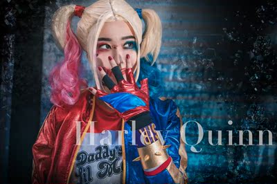 衣服大了，外套和短裤有点小，假发是真的大，带好了也不错，鞋子造型可以，不过还原度很高了，不错，值得购买