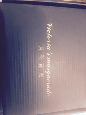 面料很柔软，包装精美。关键是穿着很舒服很好看。