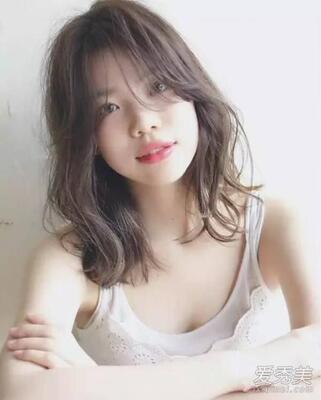 因为本仙女很懒，不想每一件商品都一样一样地去写好评，所以特意写了这样一个评论。但是这件商品无论是质量、材质还是款式，肯定都是本仙女所中意的，如果本仙女不喜欢的话，本仙女收到货肯定是会很生气的，很气很气的那种哦。不然这个评论肯定会变成那种喋喋不休，怨气横生，怨天怨地的那种。最后当然不可能忘了给这件商品一个好评，给各位爱淘宝的宝宝们一个购物参考，这个产品还是非常值得购买的！