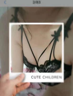 物流很快，质量非常好，穿上更是漂亮，非常满意完美