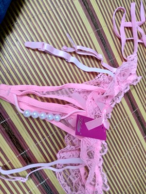 内衣收到了！睡衣很性感！布料很柔软！舒服！其他也不错！晚上试下羞羞的效果！！