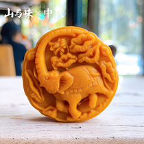 Mountain and flavor White Peach Moon cake bulk Net red Cantonese Hong Kong style Mid-Autumn Festival pastry