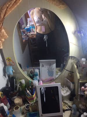 无敌可爱  就是不太适合我吧  因为我比较糙汉子吧 但是它还是超级超级可爱的  超级超级喜欢的