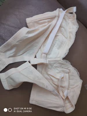 即便是双十一，发货送货的速度也是杠杠的，纯棉，无海绵，喜欢这种天然感觉