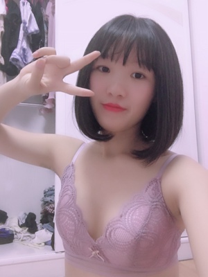 真的是太好了，那么便宜居然得那么好的两套，尺码正，质量好好哦，洗了不褪色，以后都在这家买内衣了，再也不用一天被钢圈内衣勒得难受了，这是薄的也再也不用穿厚厚的内衣闷死自己了，哈哈，开心死啦