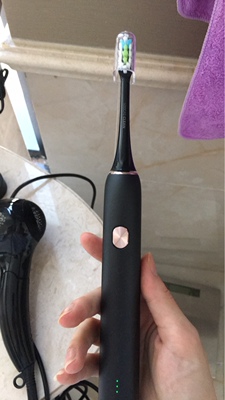 如何评价用后感受ZR电动牙刷怎么样，电池耐用吗？用起来好不好用？