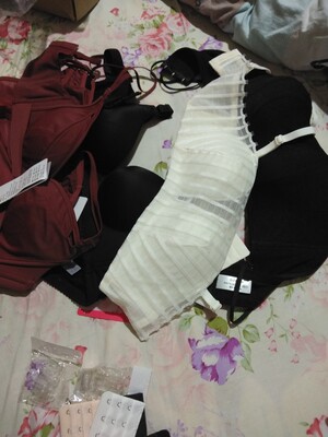 好穿舒服，聚拢效果也非常好。赞赞赞