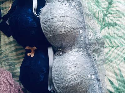 很不错真的很舒服,厚度刚好,款式超级喜欢 很不错真的很舒服,厚度刚好,款式超级喜欢