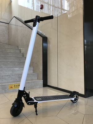 目前看来图文评测BBG电动滑板车怎么样,评测揭秘电池续航能力好吗