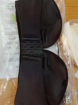 内衣设计不错有防滑还有肩带和透明肩带一起不会滑落