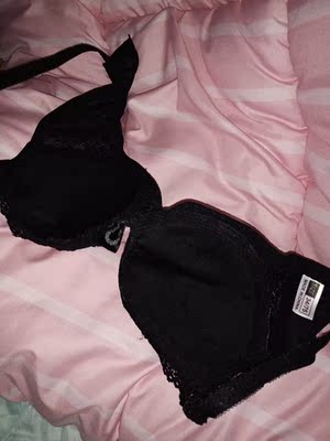 哈哈这款内衣真的挺好看啦,就喜欢这样的宠着很舒服。喜欢的小姐姐可以买哟 哈哈这款内衣真的挺好看啦,就喜欢这样的宠着很舒服。喜欢的小姐姐可以买哟