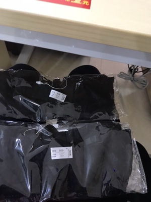 内衣收到了，第三次来买了，还送了内裤，不错