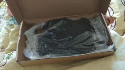 宝贝收到了，摸着手感炒鸡棒，外包装用盒子装的
