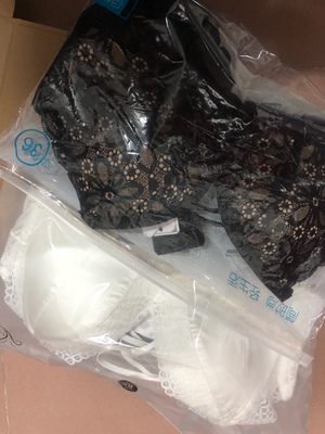 一下子买了两套。各位小仙女～～这是一个好评模板，不要看了下面都是废话。因为本仙女很懒不想每个宝贝都写好评，所以才模仿网友的好评模板，但是这个宝贝不管是质量还是款式都是本仙女喜欢的～～如果不喜欢、本仙女收到会很生气然后这个模板就会变成各种喋喋不体的吐槽，自然不会撒下这个好评给各位淘友一个参考。本宝贝还是极好的，来自一位懒省事的只爱购物不爱写评论只想换积分的仙女～～