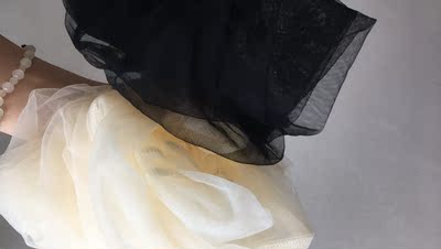 165高 102斤 xl偏大 懒得退了 胳肢窝下面很宽 穿着觉得不咋好看 其他都挺好的