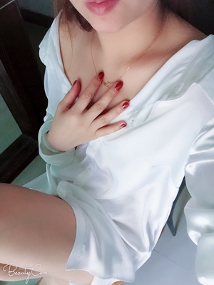 美的不要不要的，又性感又可爱，超爱超赞