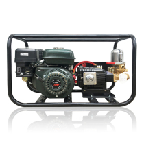 Petrol Stretcher Type High Pressure Motor Pesticide Triple Cylinder Plunger Pump Dosing Machine Spray Machine Agricultural Field Nebulizer Diesel