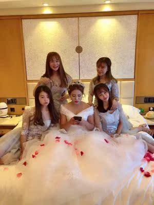 买来结婚使用的，聚拢效果很不错，防滑效果也可以，一整天都没滑落，质量很好