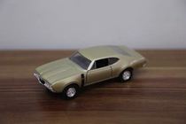 OLDSMOBILE 1968 OLDSMOBILE 442 alloy model back Force toy car 1:43 spot