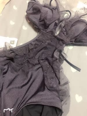 质量挺好的，穿上也很好看，炒鸡美丽。