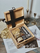 Bridesmaid best man Mans hand gift box Square solid wood gift box Wedding Birthday gift box Retro European Forest empty box