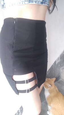 裙子很好看，质量也不错，常用或者那里跳舞也不错。