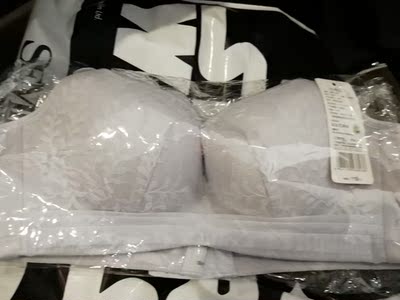 内衣收到了,质量很好,很满意! 内衣收到了,质量很好,很满意!