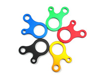 Aluminum alloy mountaineering buckle outdoor equipment 3-hole multi-purpose quick knot buckle three-hole tie rope buckle knotting tool