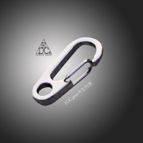 D1 Classic Mini SF chain key chain buckle aluminum alloy spring pendant mountaineering buckle EDC outdoor natural player