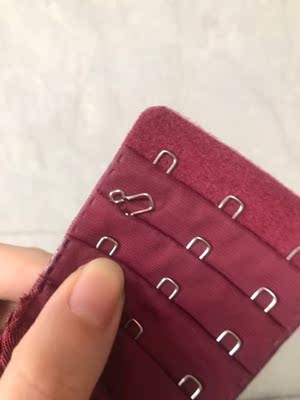 到货洗了一次 仅穿了一上午 扣就这样了