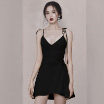 Thai tide brand retro Hepburn socialite temperament small black skirt waist thin irregular black niche dress