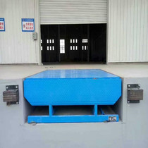 Champions League custom fixed boarding bridge truck convenient upper and off-loading auxiliary equipment hydraulic small lifting platform manufacturers