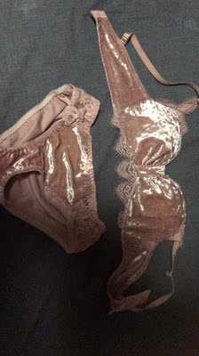 炒鸡炒鸡漂亮.绒绒很舒服.聚拢炒鸡好.已推荐给姐妹来买！