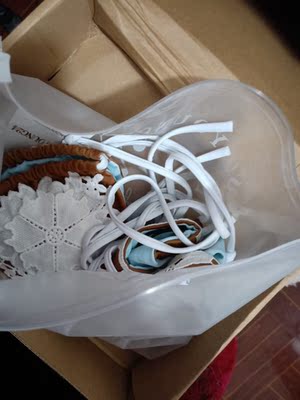 考试穿的 很急发了顺丰不过邮费自己付 挺快的 考试前收到了 挺好看的 只是自己太瘦了