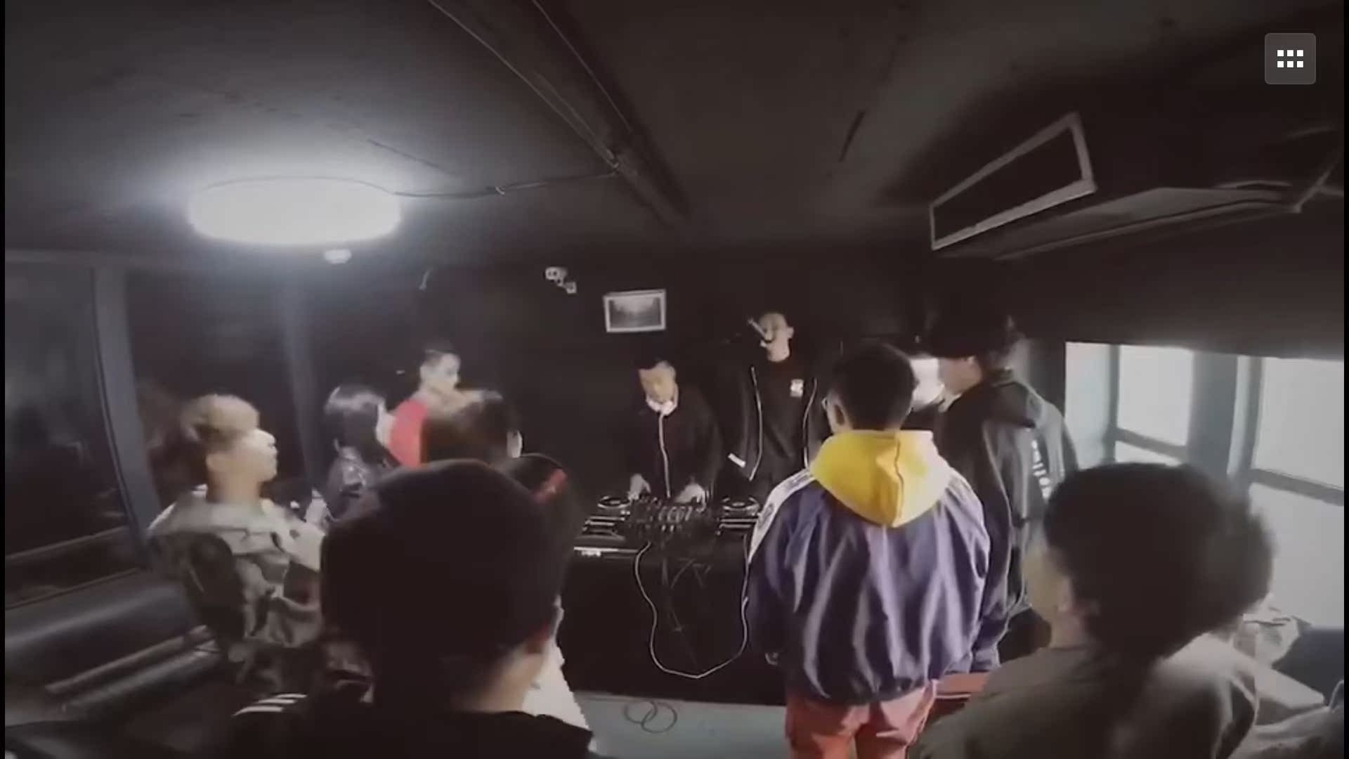 万利达S12拉杆广场音箱/户外音响
