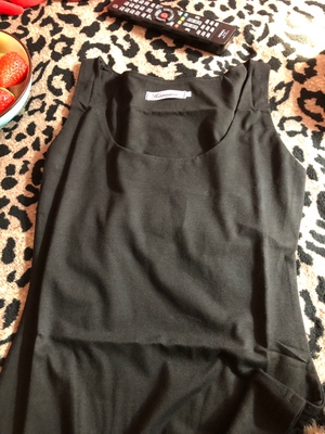 老顾客，一直买他家德衣服，便宜又好，特别值。