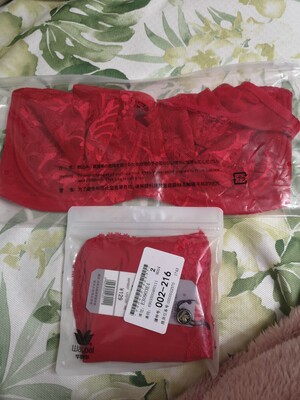 好看 但是一点海绵垫都没有有点没安全感