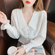 2021 autumn new high-waisted V-neck beaded embroidered lace shirt slim slim flared sleeve shirt short cardigan