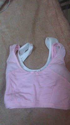 女儿穿着很舒服，料子不错。