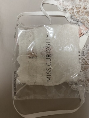 很好看的内衣，穿着也很舒服，样子好看，下次可以买个其他颜色试试