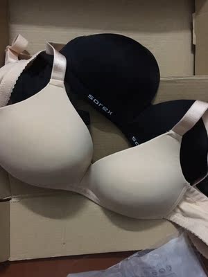 我觉得看上去就非常棒。质量 手感 都好。这个价钱超值 我觉得看上去就非常棒。质量 手感 都好。这个价钱超值