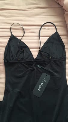 面料柔软舒适,走线工整,显得身材很好,双十一买的开心 面料柔软舒适,走线工整,显得身材很好,双十一买的开心