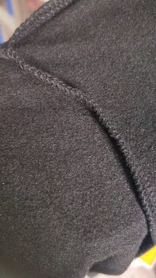 上身效果很好，美美的，很显曲线而且保暖，细节做的也不错没有线头