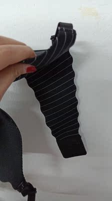 一点都不聚拢，难看的很，松松垮垮的