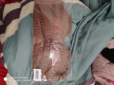 昨天晚上拆开的快递盒子,等我今天洗一洗,就穿上试试,一定很美腻! 昨天晚上拆开的快递盒子,等我今天洗一洗,就穿上试试,一定很美腻!