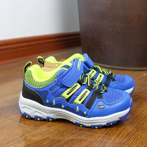 Xiao Luo T home 25-30 yards in the child plus velvet low-top shock absorption and wear-resistant outdoor sports childrens shoes C703