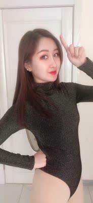 衣服收到很喜欢 上身试了下 好舒服 穿这种连体衣秋裤也不会掉了 哈哈 料子特别舒服 还会再来的