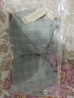 料子不错,试了一下尺码也很合适,很愉快的一次购物了,还会再买的 料子不错,试了一下尺码也很合适,很愉快的一次购物了,还会再买的