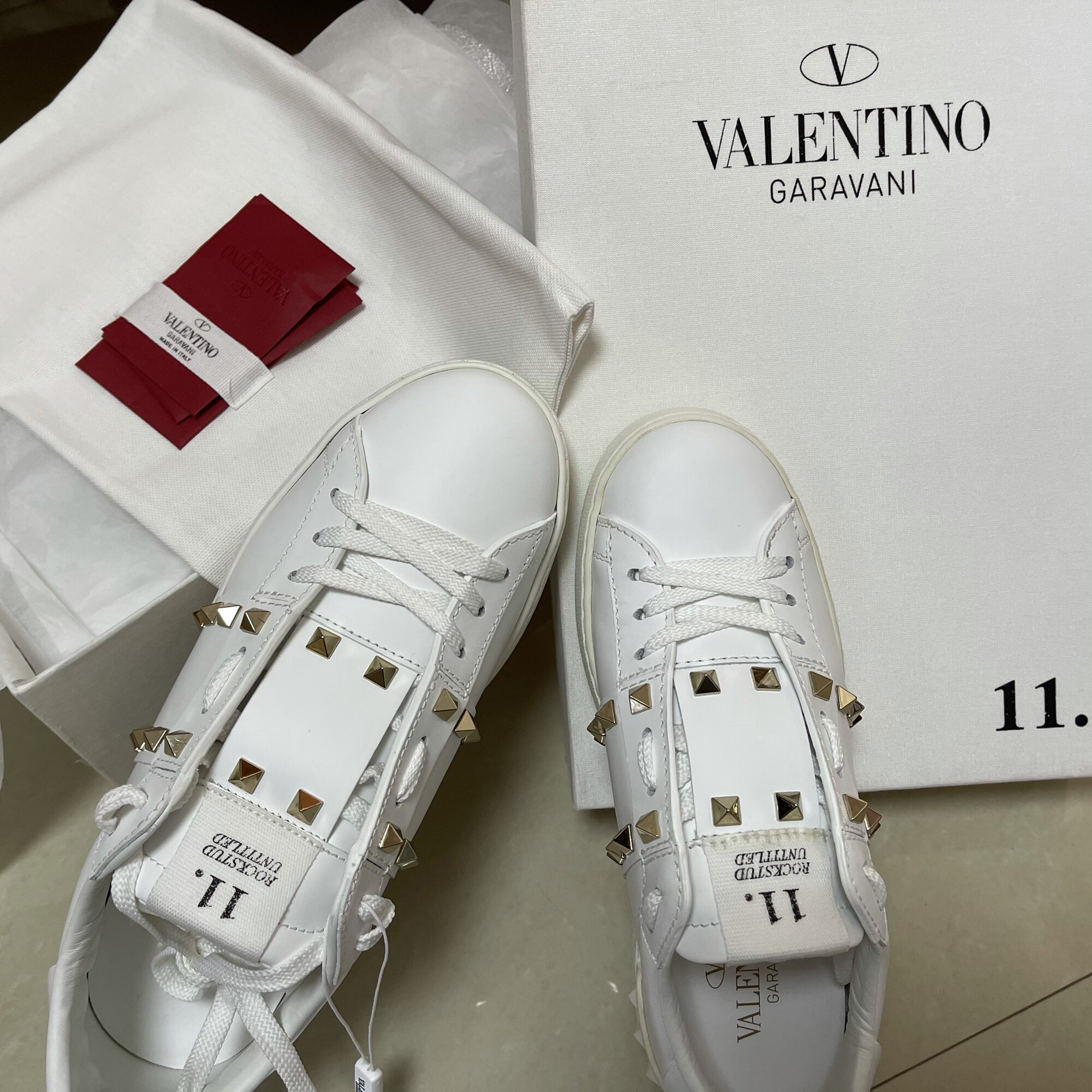 valentino garavani/华伦天奴rockstud untitled牛皮运动鞋小白鞋